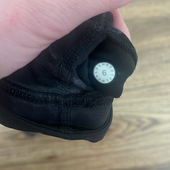 Lululemon Train Times Bra in Heather Grey/Black - Picture 5 of 5